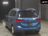 2017 Volkswagen Golf Touran TSI Sedan for sale, Japanese used car export - photo 2 of 9 | GULJI TRADERS