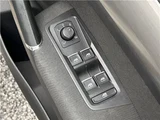 2018 Volkswagen Golf Touran TSI Pro Sedan for sale, Japanese used car export - photo 14 of 38 | GULJI TRADERS
