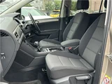 2018 Volkswagen Golf Touran TSI Pro Sedan for sale, Japanese used car export - photo 23 of 38 | GULJI TRADERS