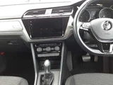 2018 Volkswagen Golf Touran Sedan for sale, Japanese used car export - photo 11 of 12 | GULJI TRADERS