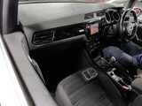2018 Volkswagen Golf Touran TSI Sedan for sale, Japanese used car export - photo 3 of 6 | GULJI TRADERS
