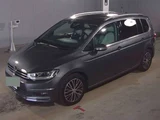 2019 Volkswagen Golf Touran TDI Sedan for sale, Japanese used car export - photo 2 of 6 | GULJI TRADERS