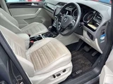 2019 Volkswagen Golf Touran TDI Sedan for sale, Japanese used car export - photo 4 of 9 | GULJI TRADERS