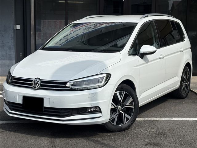 2020 Volkswagen Golf Touran Sedan for sale, Japanese used car export - photo 1 of 21 | GULJI TRADERS