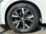 2020 Volkswagen Golf Touran Sedan for sale, Japanese used car export - photo 19 of 21 | GULJI TRADERS