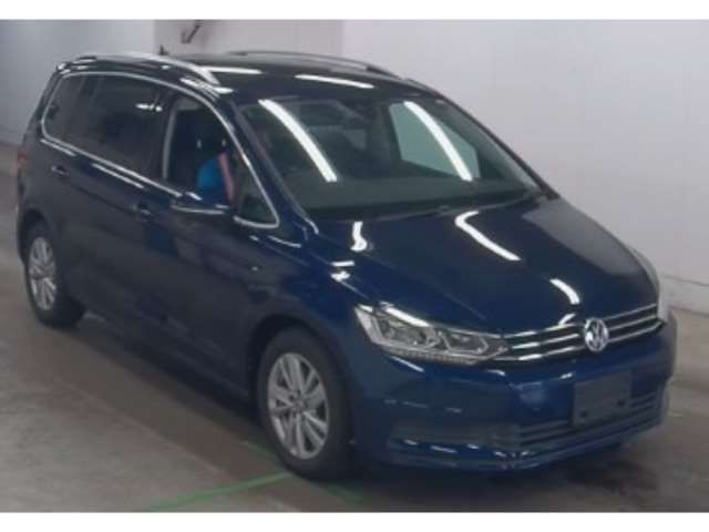 2020 Volkswagen Golf Touran TDI Sedan for sale, Japanese used car export | GULJI TRADERS