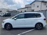 2020 Volkswagen Golf Touran TDI Sedan for sale, Japanese used car export - photo 4 of 9 | GULJI TRADERS