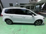 2020 Volkswagen Golf Touran TSI ACC Sedan for sale, Japanese used car export - photo 4 of 9 | GULJI TRADERS