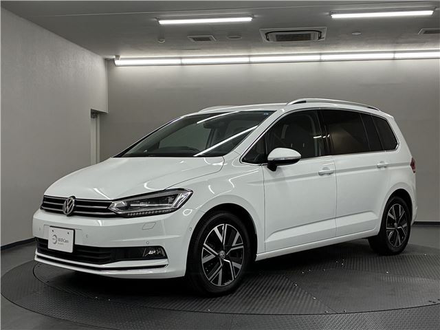 2021 Volkswagen Golf Touran TDI Diesel Turbo Sedan for sale, Japanese used car export - photo 1 of 50 | GULJI TRADERS