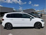 2021 Volkswagen Golf Touran TSI Sedan for sale, Japanese used car export - photo 4 of 9 | GULJI TRADERS