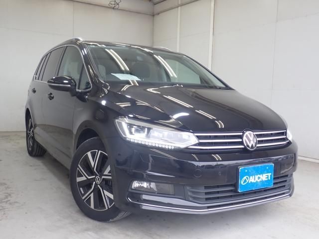 2024 Volkswagen Golf Touran TDI Sedan for sale, Japanese used car export | GULJI TRADERS