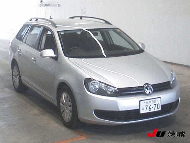 2010 Volkswagen Golf Variant - photo 1 2010 Volkswagen Golf Variant Sedan for sale, Japanese used car export | GULJI TRADERS