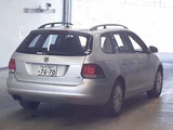 2010 Volkswagen Golf Variant Sedan for sale, Japanese used car export - photo 5 of 8 | GULJI TRADERS