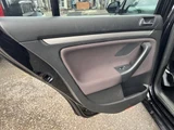 2011 Volkswagen Golf Variant TSI Sedan for sale, Japanese used car export - photo 17 of 53 | GULJI TRADERS