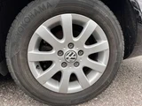 2011 Volkswagen Golf Variant TSI Sedan for sale, Japanese used car export - photo 26 of 53 | GULJI TRADERS