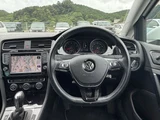 2014 Volkswagen Golf Variant Sedan for sale, Japanese used car export - photo 24 of 52 | GULJI TRADERS