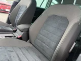 2014 Volkswagen Golf Variant Sedan for sale, Japanese used car export - photo 45 of 52 | GULJI TRADERS