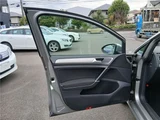 2014 Volkswagen Golf Variant Sedan for sale, Japanese used car export - photo 31 of 47 | GULJI TRADERS
