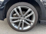 2014 Volkswagen Golf Variant Sedan for sale, Japanese used car export - photo 17 of 24 | GULJI TRADERS