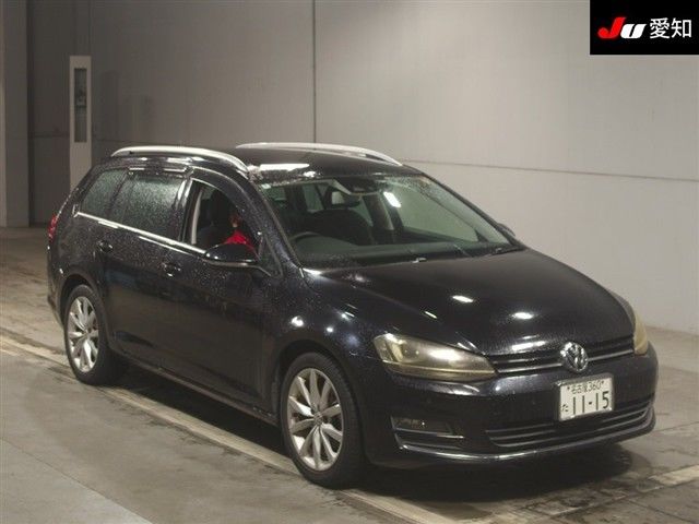 2014 Volkswagen Golf Variant - photo 1 2014 Volkswagen Golf Variant Sedan for sale, Japanese used car export - photo 1 of 9 | GULJI TRADERS