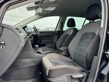 2015 Volkswagen Golf Variant Sedan for sale, Japanese used car export - photo 17 of 48 | GULJI TRADERS