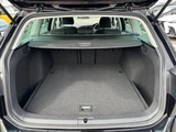 2015 Volkswagen Golf Variant Sedan for sale, Japanese used car export - photo 19 of 48 | GULJI TRADERS