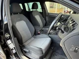 2015 Volkswagen Golf Variant Sedan for sale, Japanese used car export - photo 16 of 24 | GULJI TRADERS