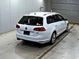 2015 Volkswagen Golf Variant Sedan for sale, Japanese used car export - photo 2 of 5 | GULJI TRADERS