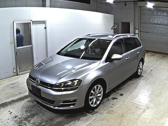 2015 Volkswagen Golf Variant Sedan for sale, Japanese used car export - photo 1 of 5 | GULJI TRADERS