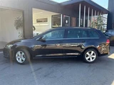 2015 Volkswagen Golf Variant Sedan for sale, Japanese used car export - photo 3 of 24 | GULJI TRADERS