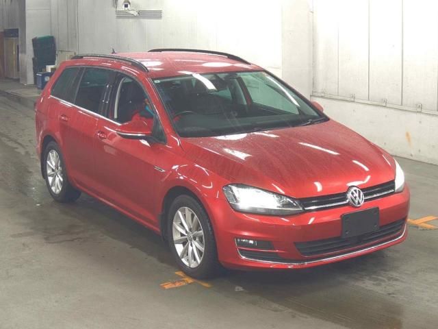 2015 Volkswagen Golf Variant Lounge Sedan for sale, Japanese used car export - photo 1 of 3 | GULJI TRADERS