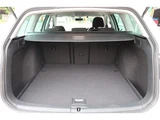 2016 Volkswagen Golf Variant Sedan for sale, Japanese used car export - photo 10 of 49 | GULJI TRADERS