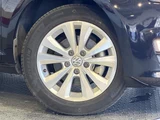 2016 Volkswagen Golf Variant TSI Turbo Sedan for sale, Japanese used car export - photo 4 of 10 | GULJI TRADERS