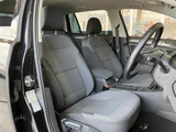 2016 Volkswagen Golf Variant TSI Turbo Sedan for sale, Japanese used car export - photo 5 of 10 | GULJI TRADERS