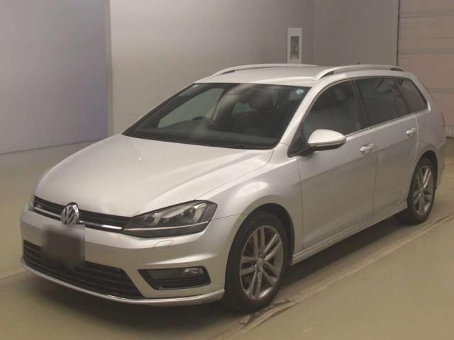 2016 Volkswagen Golf Variant - photo 1 2016 Volkswagen Golf Variant Sedan for sale, Japanese used car export - photo 1 of 9 | GULJI TRADERS