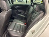 2016 Volkswagen Golf Variant Base 4WD Sedan for sale, Japanese used car export - photo 5 of 9 | GULJI TRADERS