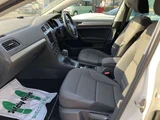 2017 Volkswagen Golf Variant TSI Sedan for sale, Japanese used car export - photo 21 of 33 | GULJI TRADERS