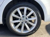 2017 Volkswagen Golf Variant TSI Sedan for sale, Japanese used car export - photo 32 of 33 | GULJI TRADERS