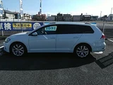 2017 Volkswagen Golf Variant 1400 TSI 7FAT 2WD Sedan for sale, Japanese used car export - photo 16 of 24 | GULJI TRADERS