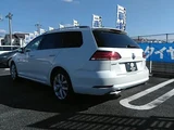 2017 Volkswagen Golf Variant 1400 TSI 7FAT 2WD Sedan for sale, Japanese used car export - photo 18 of 24 | GULJI TRADERS