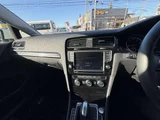 2017 Volkswagen Golf Variant TSI Sedan for sale, Japanese used car export - photo 14 of 20 | GULJI TRADERS