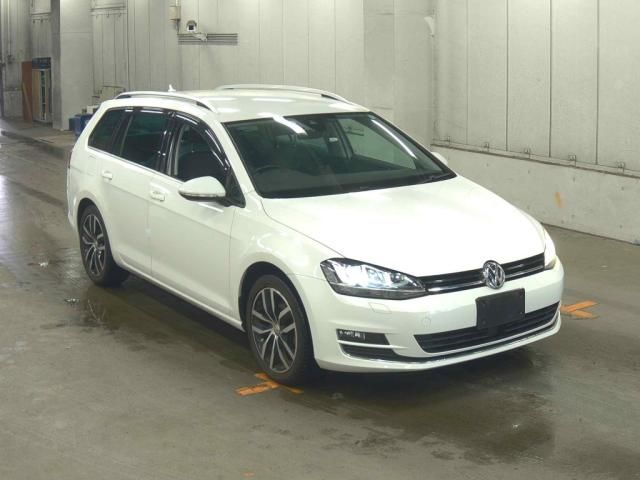 2017 Volkswagen Golf Variant - photo 1 2017 Volkswagen Golf Variant Sedan for sale, Japanese used car export - photo 1 of 3 | GULJI TRADERS