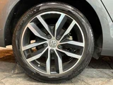 2018 Volkswagen Golf Variant Sedan for sale, Japanese used car export - photo 13 of 53 | GULJI TRADERS