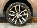 2018 Volkswagen Golf Variant Sedan for sale, Japanese used car export - photo 15 of 53 | GULJI TRADERS
