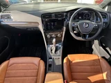 2018 Volkswagen Golf Variant Sedan for sale, Japanese used car export - photo 3 of 24 | GULJI TRADERS