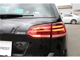 2019 Volkswagen Golf Variant TSI Sedan for sale, Japanese used car export - photo 32 of 37 | GULJI TRADERS