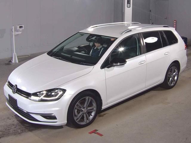 2019 Volkswagen Golf Variant TDI Sedan for sale, Japanese used car export | GULJI TRADERS