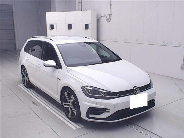 2020 Volkswagen Golf Variant Base 4WD Sedan for sale, Japanese used car export | GULJI TRADERS