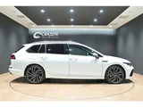 2023 Volkswagen Golf Variant R 4WD Sedan for sale, Japanese used car export - photo 9 of 51 | GULJI TRADERS