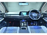 2023 Volkswagen Golf Variant R 4WD Sedan for sale, Japanese used car export - photo 21 of 57 | GULJI TRADERS